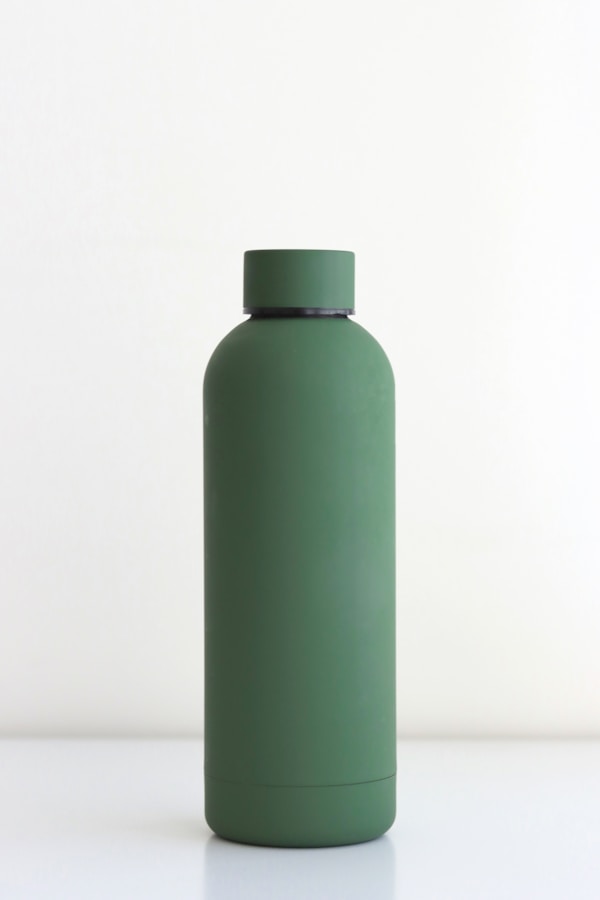 1 litre water bottle